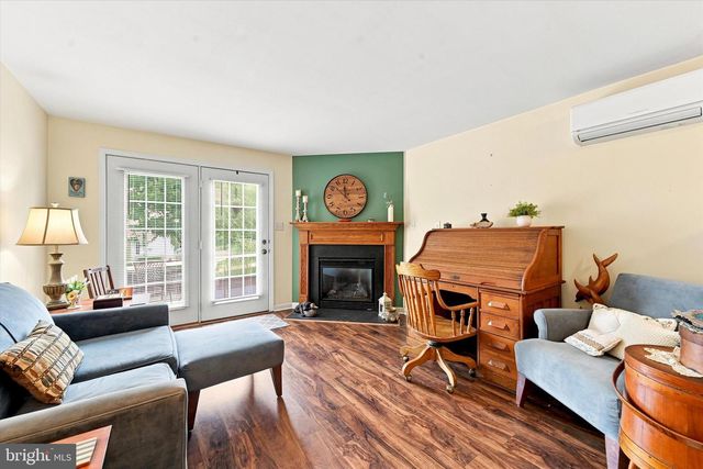 121 MEADOWVIEW DR, Gap, PA 17527