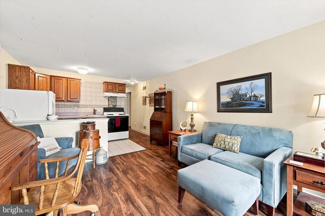 121 MEADOWVIEW DR, Gap, PA 17527