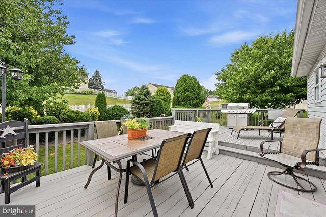 121 MEADOWVIEW DR, Gap, PA 17527