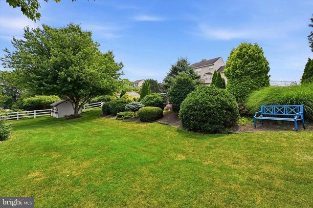 121 MEADOWVIEW DR, Gap, PA 17527