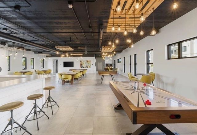 1115 Central AVE 252, Naples, FL 34102