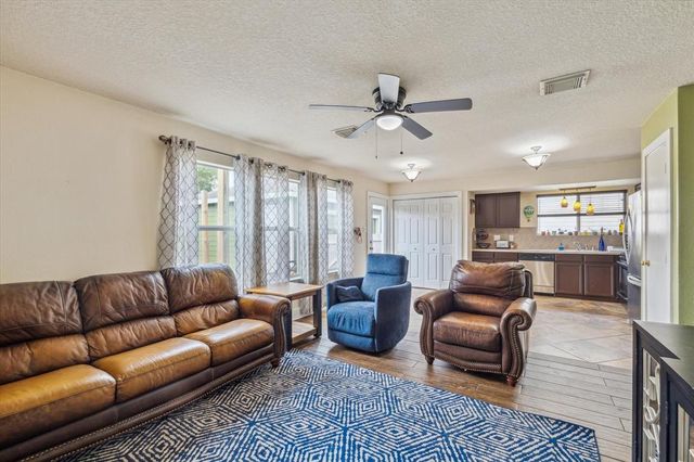 2858 Morningmist Lane, Dickinson, TX 77539