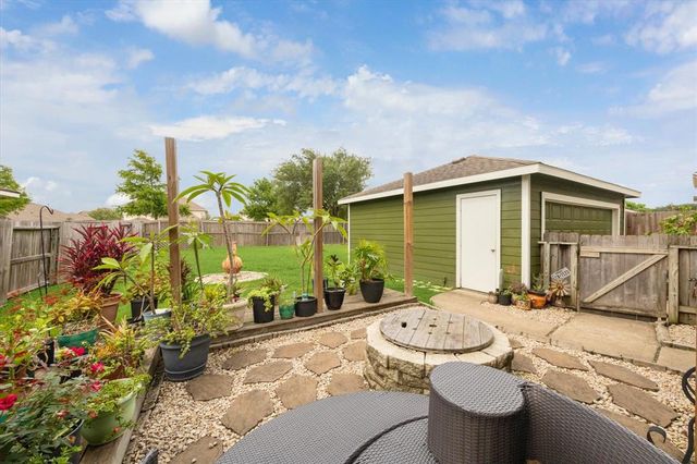 2858 Morningmist Lane, Dickinson, TX 77539
