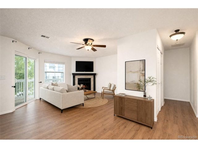 12513 E Pacific Cir D, Aurora, CO 80014