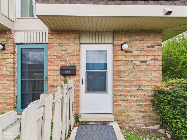 1306 Tishman Lane, Indianapolis, IN 46260