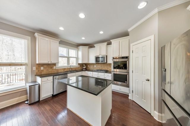 62 Applewood Lane, Acworth, GA 30101