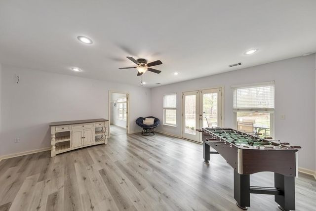 62 Applewood Lane, Acworth, GA 30101