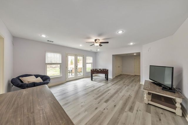 62 Applewood Lane, Acworth, GA 30101