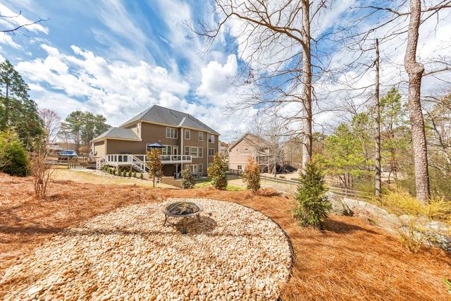 62 Applewood Lane, Acworth, GA 30101