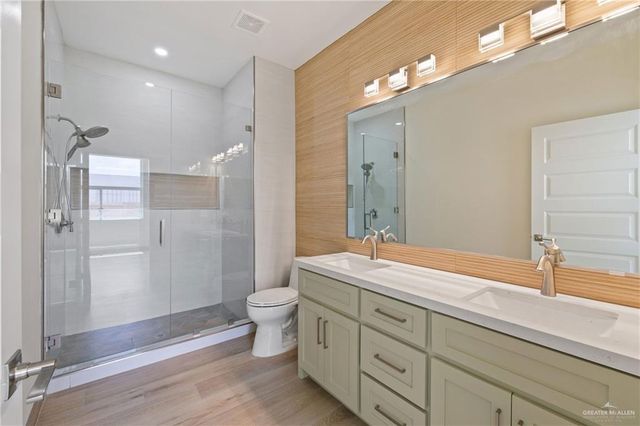 1214 N Lincoln Avenue, San Juan, TX 78589