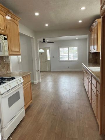 408 E Elm Street, Brea, CA 92821