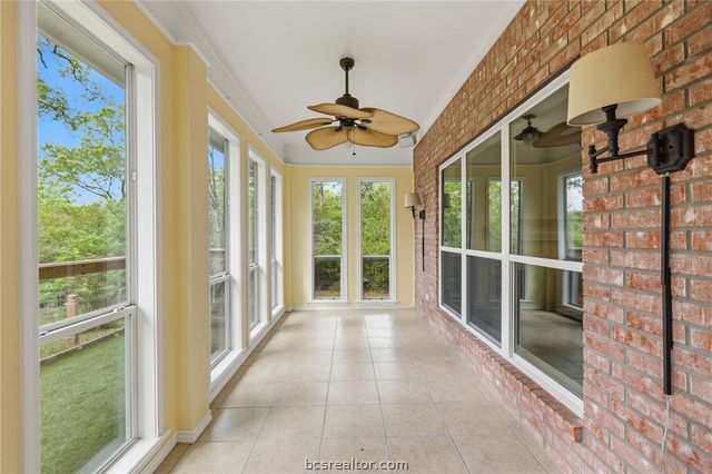 5817 Stallion Ridge, College Station, TX 77845