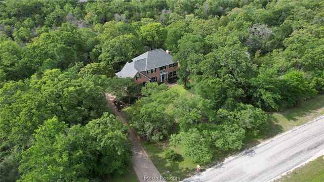 5817 Stallion Ridge, College Station, TX 77845