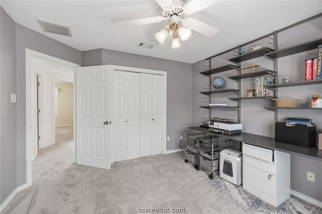 5817 Stallion Ridge, College Station, TX 77845