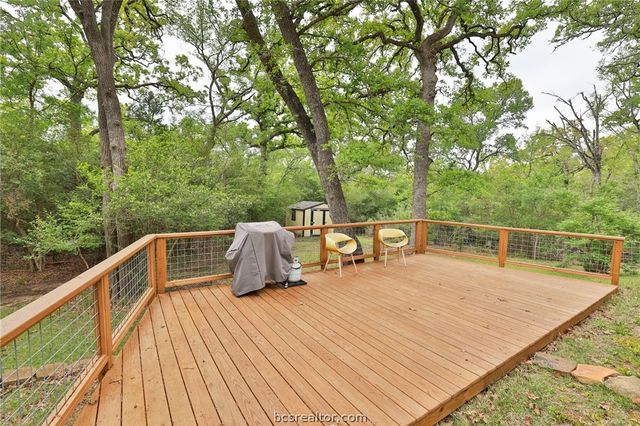 5817 Stallion Ridge, College Station, TX 77845