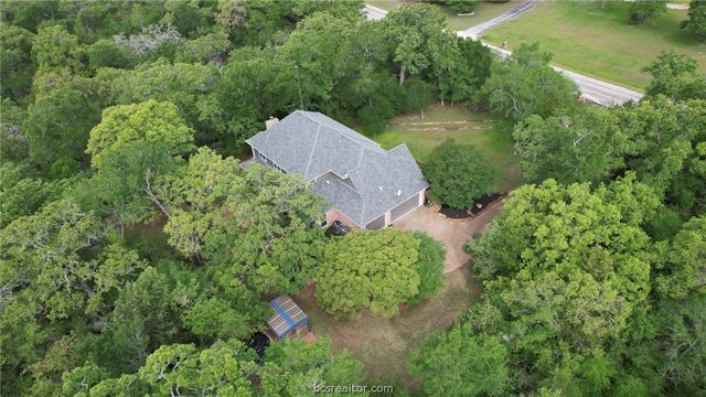 5817 Stallion Ridge, College Station, TX 77845