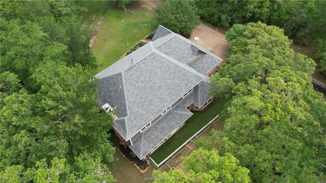 5817 Stallion Ridge, College Station, TX 77845