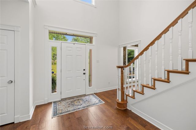 5817 Stallion Ridge, College Station, TX 77845