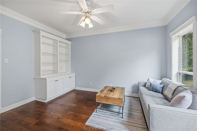 5817 Stallion Ridge, College Station, TX 77845