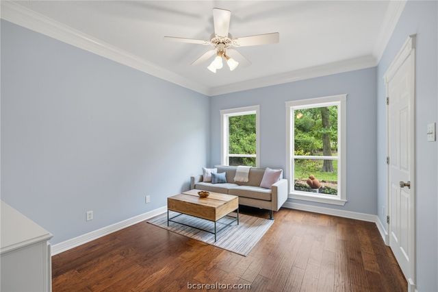 5817 Stallion Ridge, College Station, TX 77845
