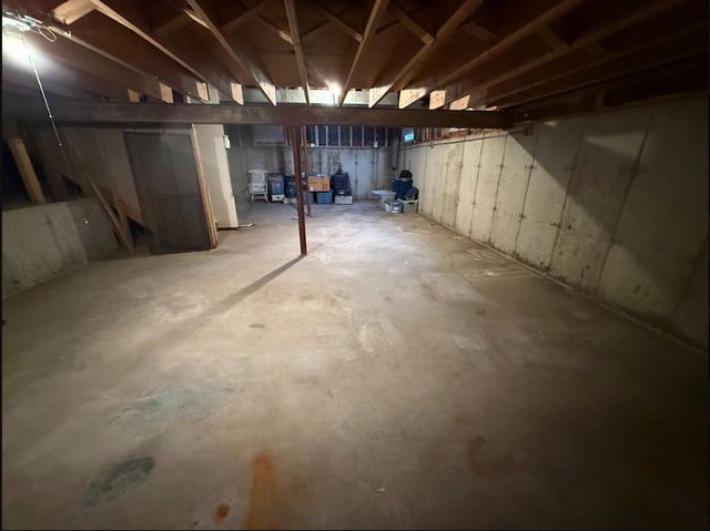 10158 S 87th Court, Palos Hills, IL 60465