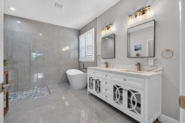 176 Andros Harbour Place, Jupiter, FL 33458