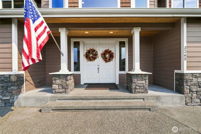 3265 Phillips Avenue, Enumclaw, WA 98022