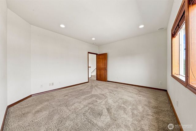 3265 Phillips Avenue, Enumclaw, WA 98022