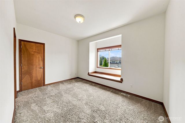 3265 Phillips Avenue, Enumclaw, WA 98022
