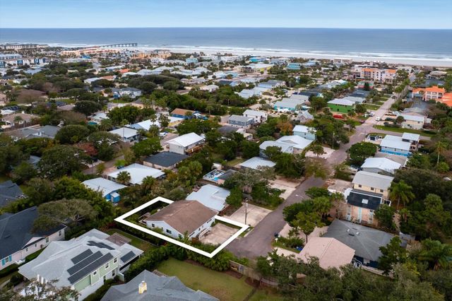 216 9Th St, St Augustine, FL 32080