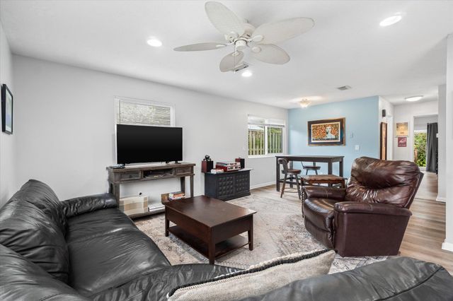 216 9Th St, St Augustine, FL 32080