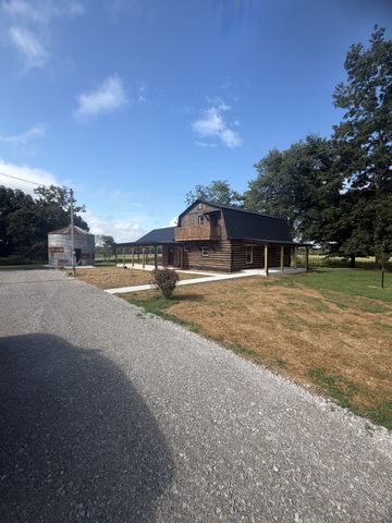 231 JJ Ln, Hillsboro, TN 37342