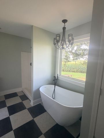 231 JJ Ln, Hillsboro, TN 37342