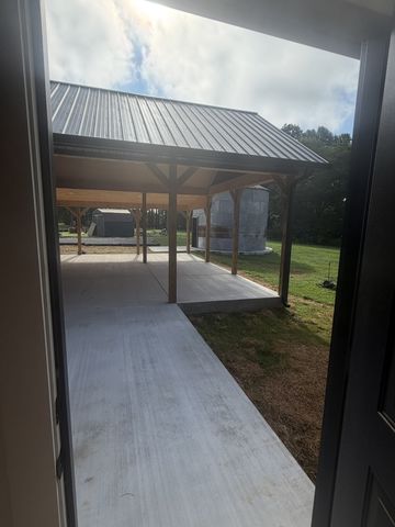 231 JJ Ln, Hillsboro, TN 37342