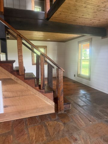 231 JJ Ln, Hillsboro, TN 37342