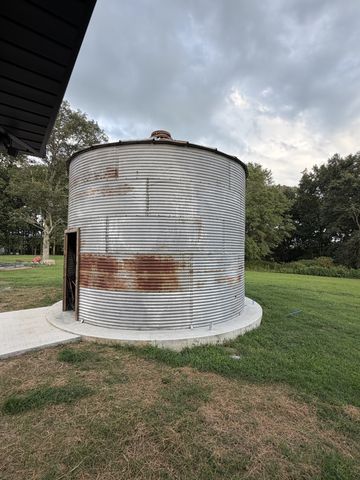 231 JJ Ln, Hillsboro, TN 37342