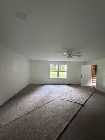 231 JJ Ln, Hillsboro, TN 37342