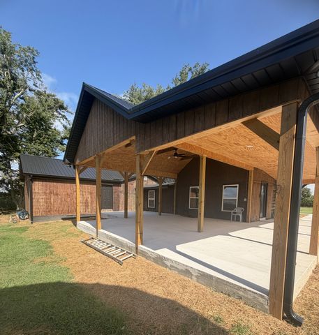 231 JJ Ln, Hillsboro, TN 37342