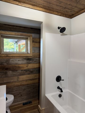 231 JJ Ln, Hillsboro, TN 37342