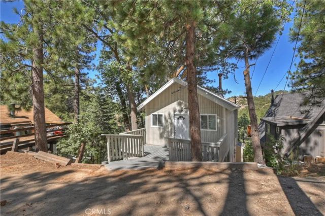 33026 Donner Lane, Arrowbear, CA 92382