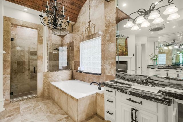 1026 Kings Forest Lane, Richmond, TX 77469