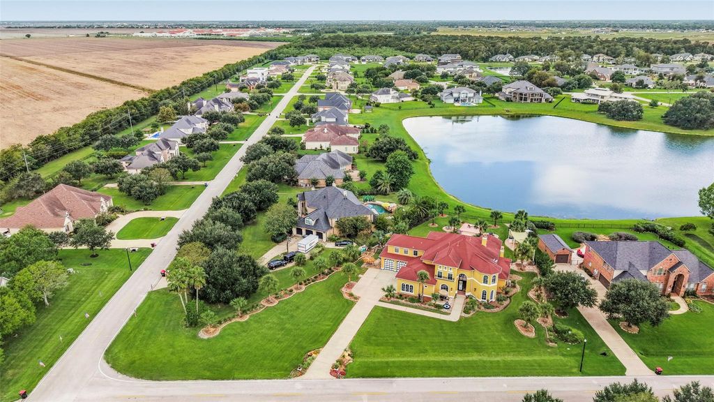 1026 Kings Forest Lane, Richmond, TX 77469
