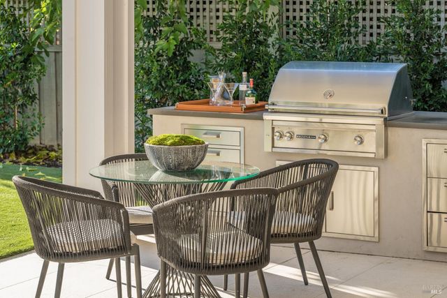 1547 Allyn Ave, St. Helena, CA 94574