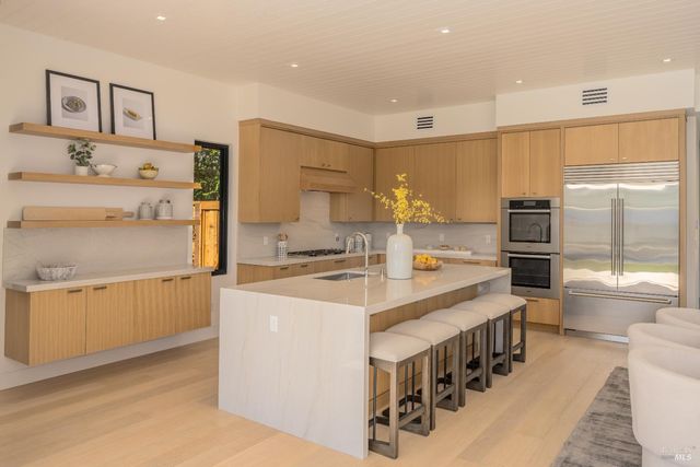 1547 Allyn Ave, St. Helena, CA 94574