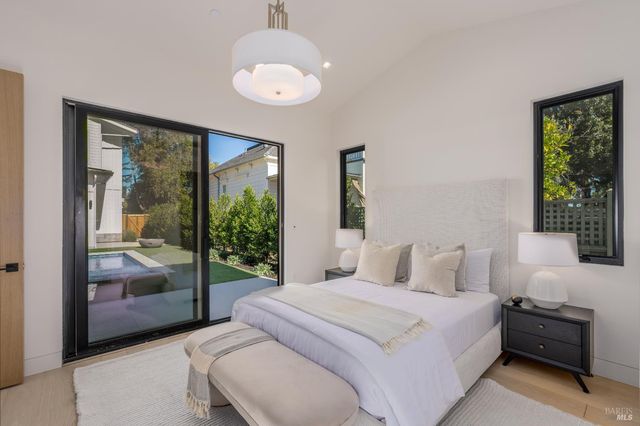 1547 Allyn Ave, St. Helena, CA 94574