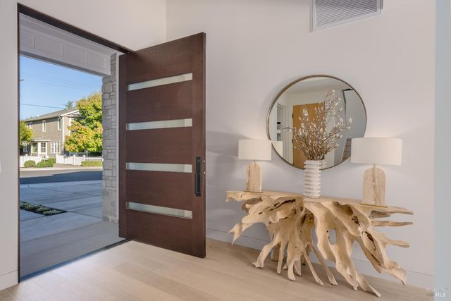 1547 Allyn Ave, St. Helena, CA 94574