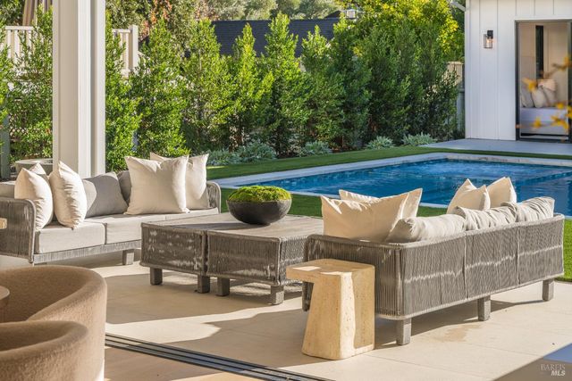 1547 Allyn Ave, St. Helena, CA 94574