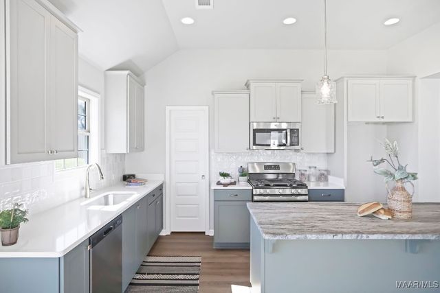 200 Lismore Place, Montgomery, AL 36117