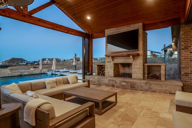 7320 Spring Ranch Court, Godley, TX 76044