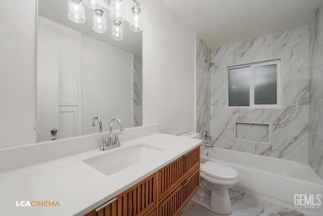 1936 Birchwood Court, Bakersfield, CA 93309